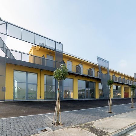 Aspio Residence 卡梅拉诺 外观 照片